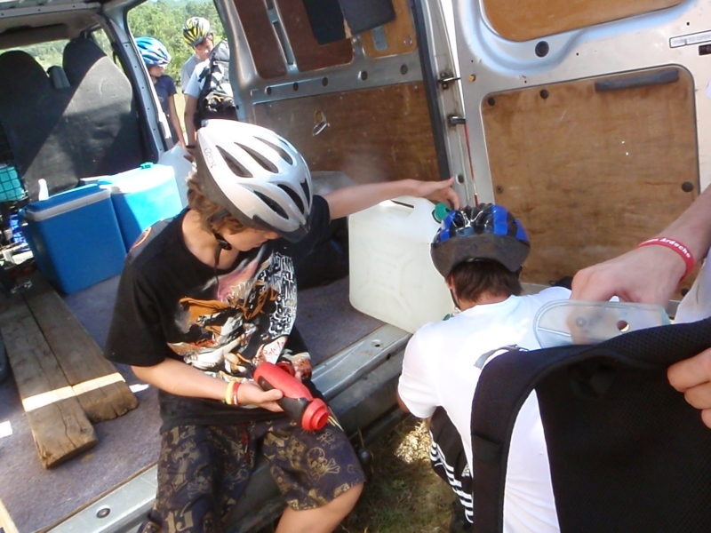 Village Camps International Summer Camp Ard&egrave;che, France 2019-07-26 https://www.villagecamps.com/journals_admin/images/70-8-Water breaks courtesy of our saftey van.jpg